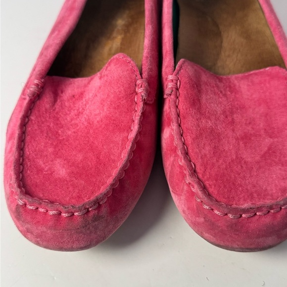 UGG Pink Suede Flats Slip-On Driving  Moccasin 8.5 - Picture 2 of 11